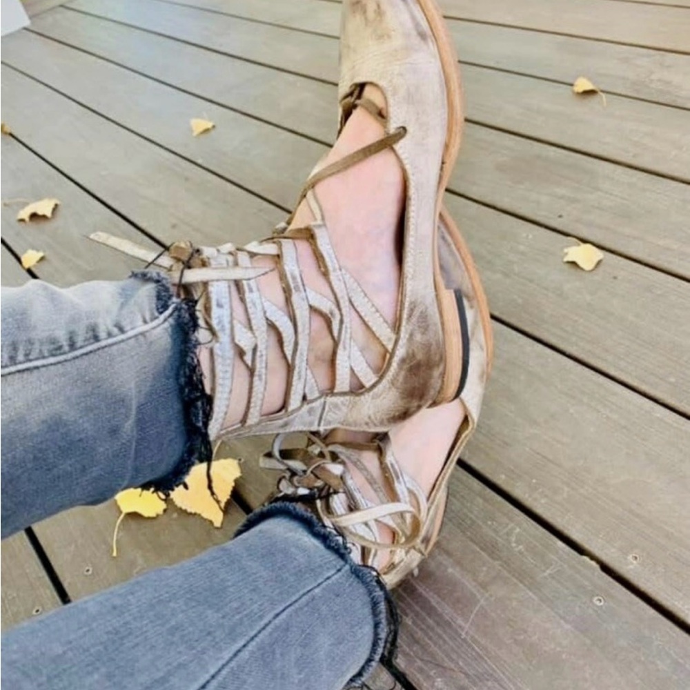 Freebird by Steven Cream Flats & Loafers